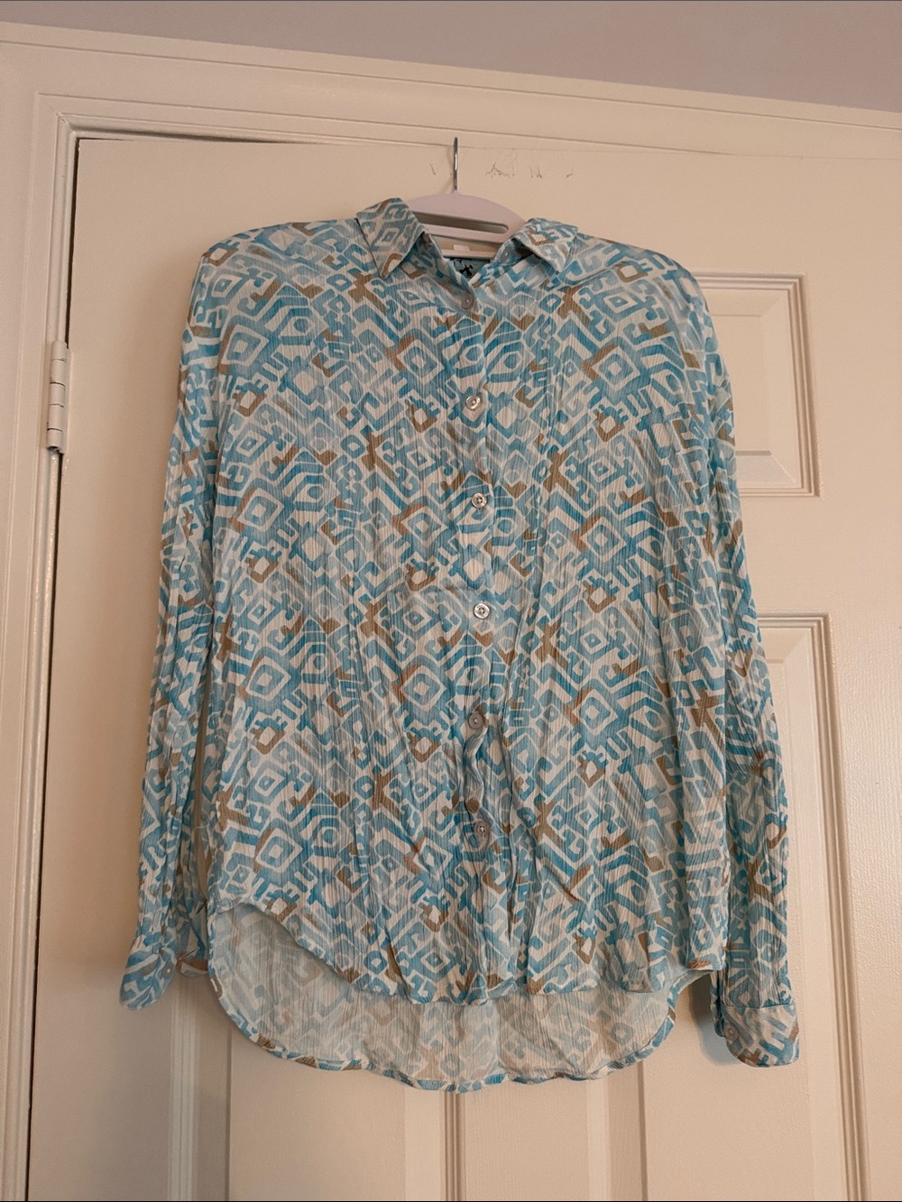 Women's Light Blue Geometric Button-Down Shirt